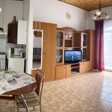 Apartments In Heviz - Balaton 18903 Hévíz