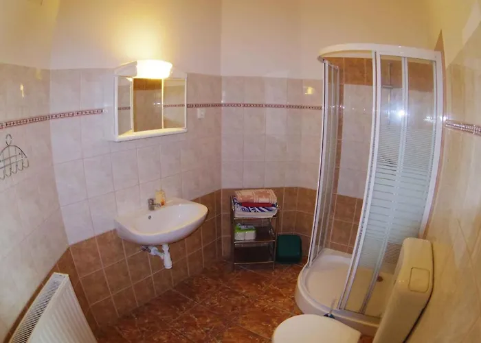 In - Balaton 18903 Apartman