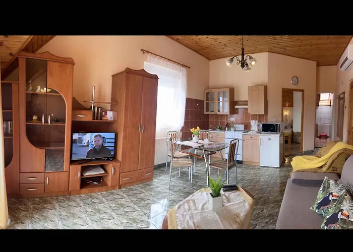 In - Balaton 18903 *