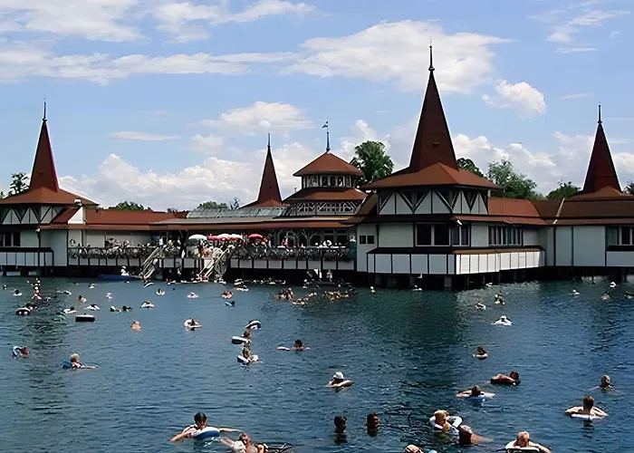 In - Balaton 18903 Apartman *